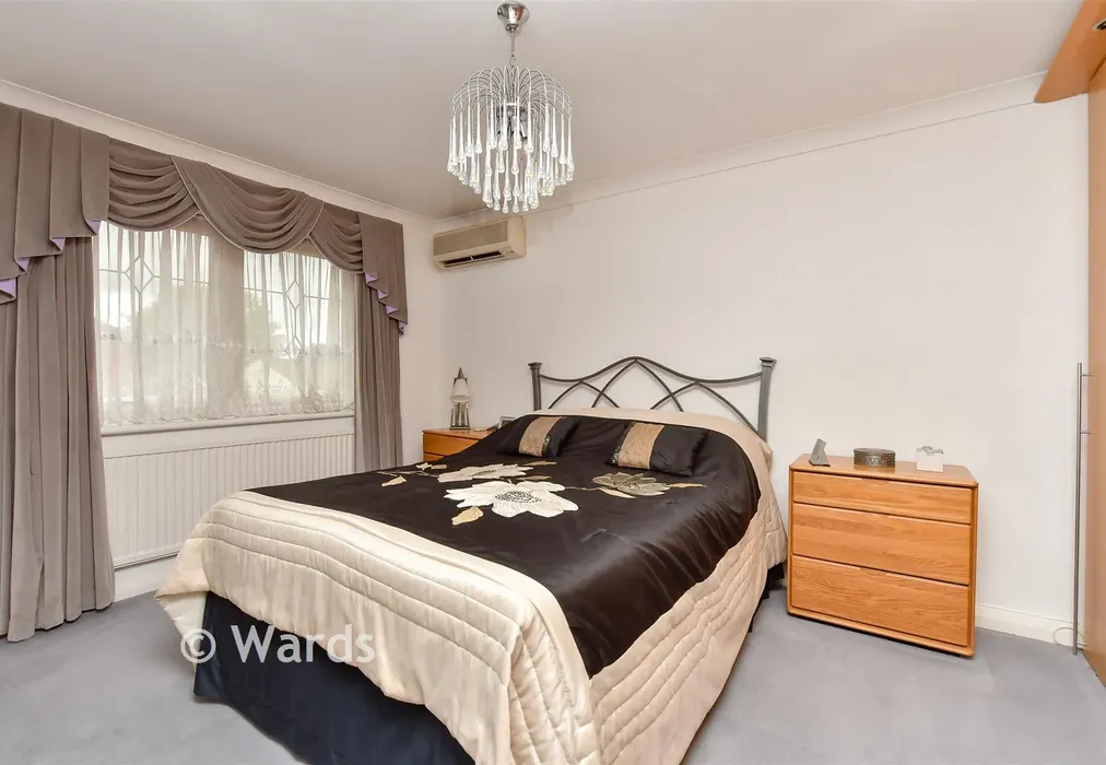 Bedroom 1 - Cloisterham Road, Rochester, Kent - Wards of Kent