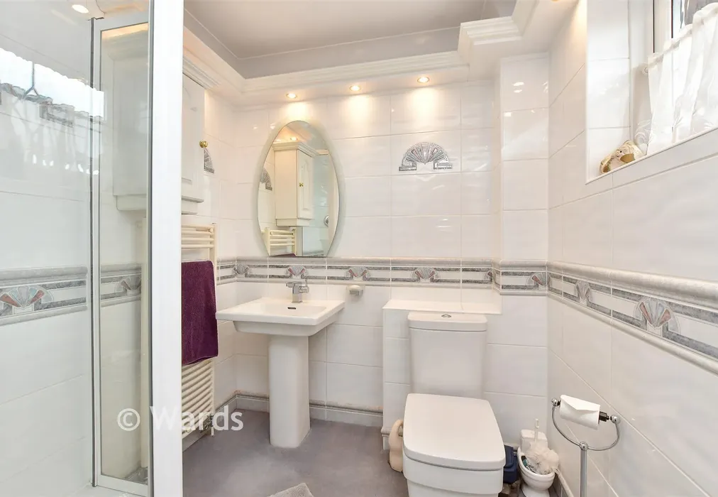 En-Suite Shower Room - Cloisterham Road, Rochester, Kent - Wards of Kent