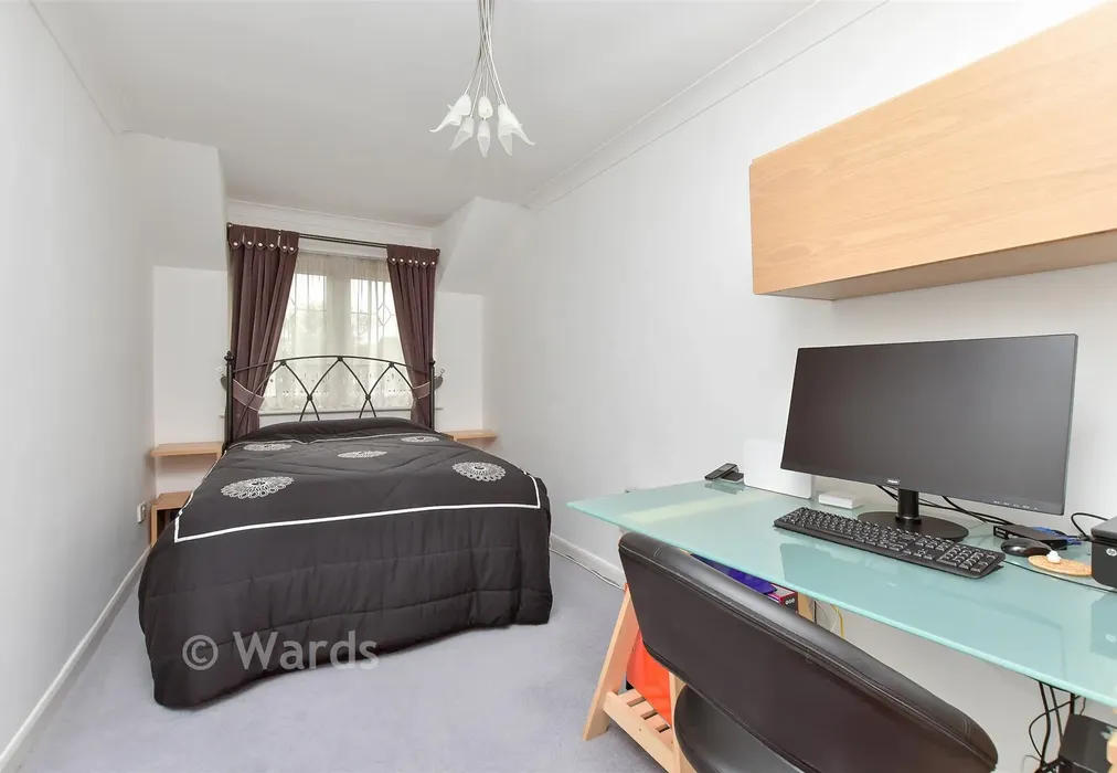 Bedroom 3 - Cloisterham Road, Rochester, Kent - Wards of Kent