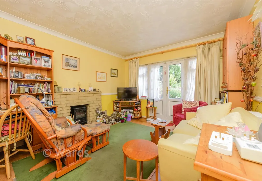 Lounge - Orchard Road, Upper Belvedere, Kent - Wards of Kent