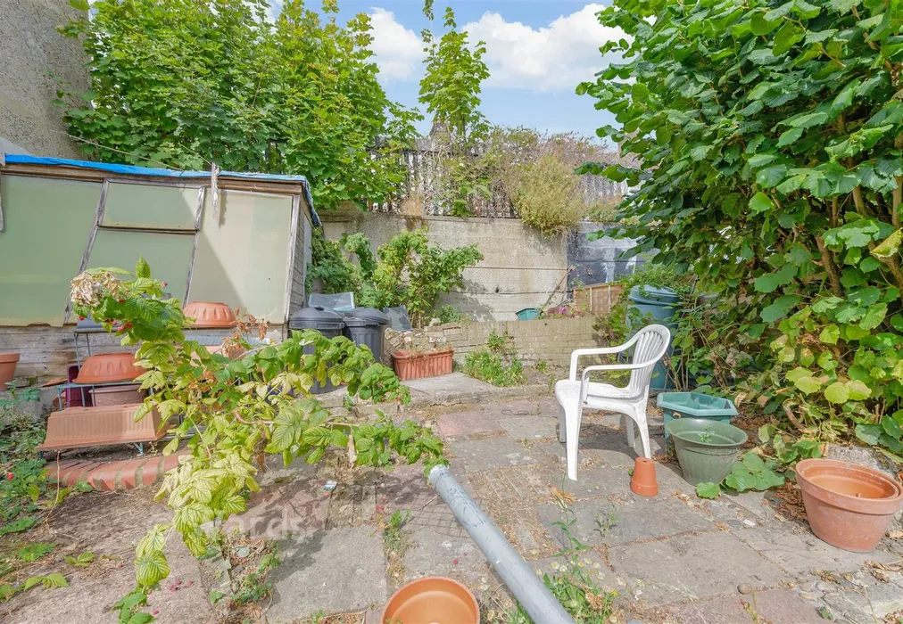 Rear Garden - Orchard Road, Upper Belvedere, Kent - Wards of Kent