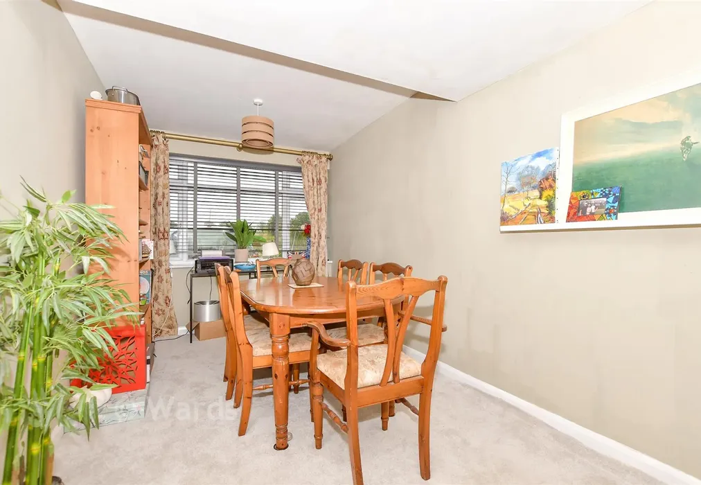 Dining Room - Downs Road, East Studdal, Kent - Wards of Kent