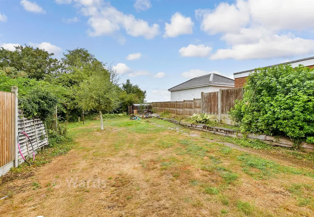 Rear Garden - Downs Road, East Studdal, Kent - Wards of Kent
