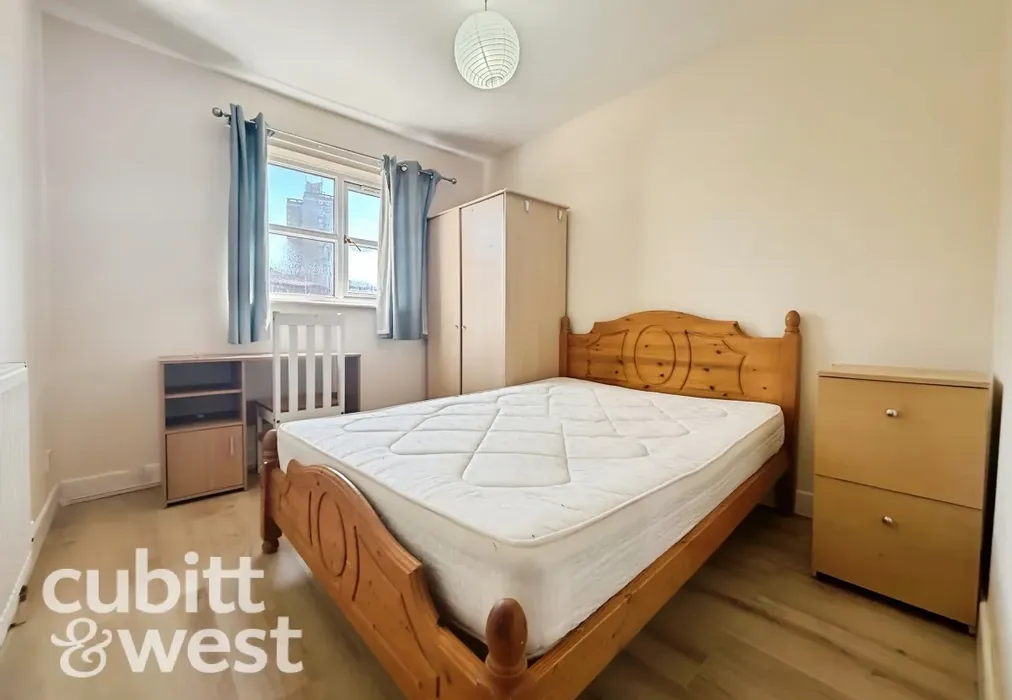  - DEPOSIT ALTERNATIVE AVAILABLE Greetham Street Southsea PO5 - Wards of Kent
