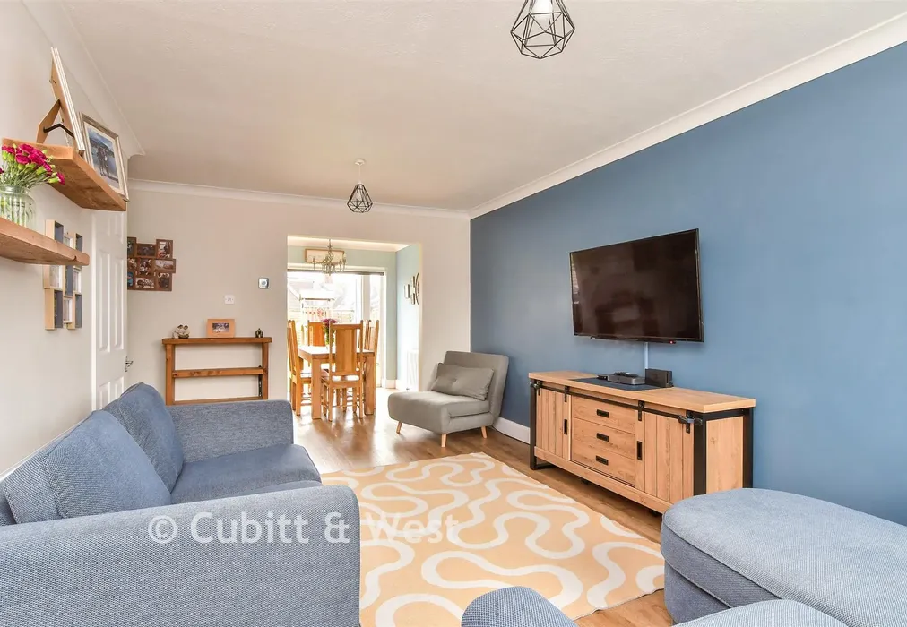 Living Room - Rosvara Avenue, Westergate, West Sussex - Wards of Kent