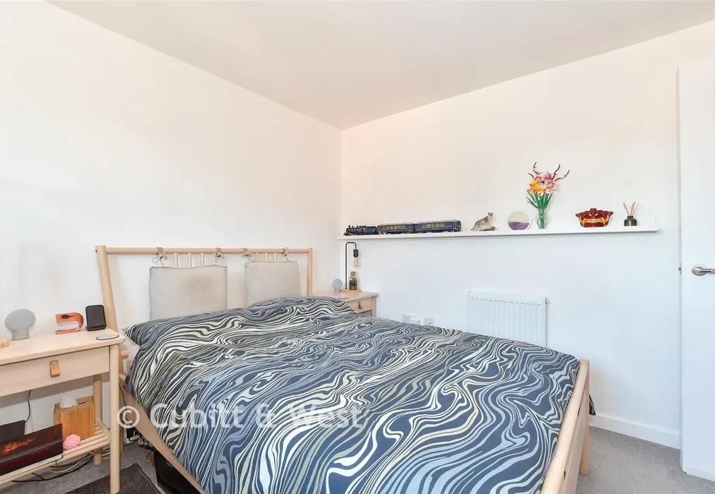 Bedroom - Steeplechase Way, Fontwell, Arundel, West Sussex - Wards of Kent