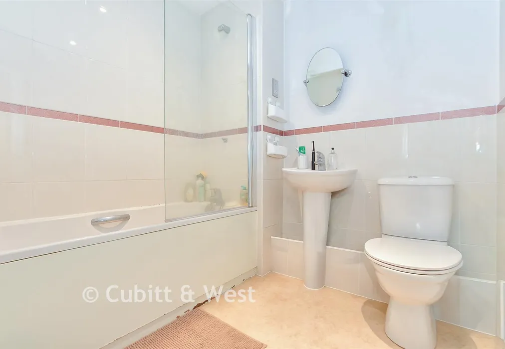 Bathroom - Trafalgar Gardens, Three Bridges, Crawley, West Sussex - Wards of Kent
