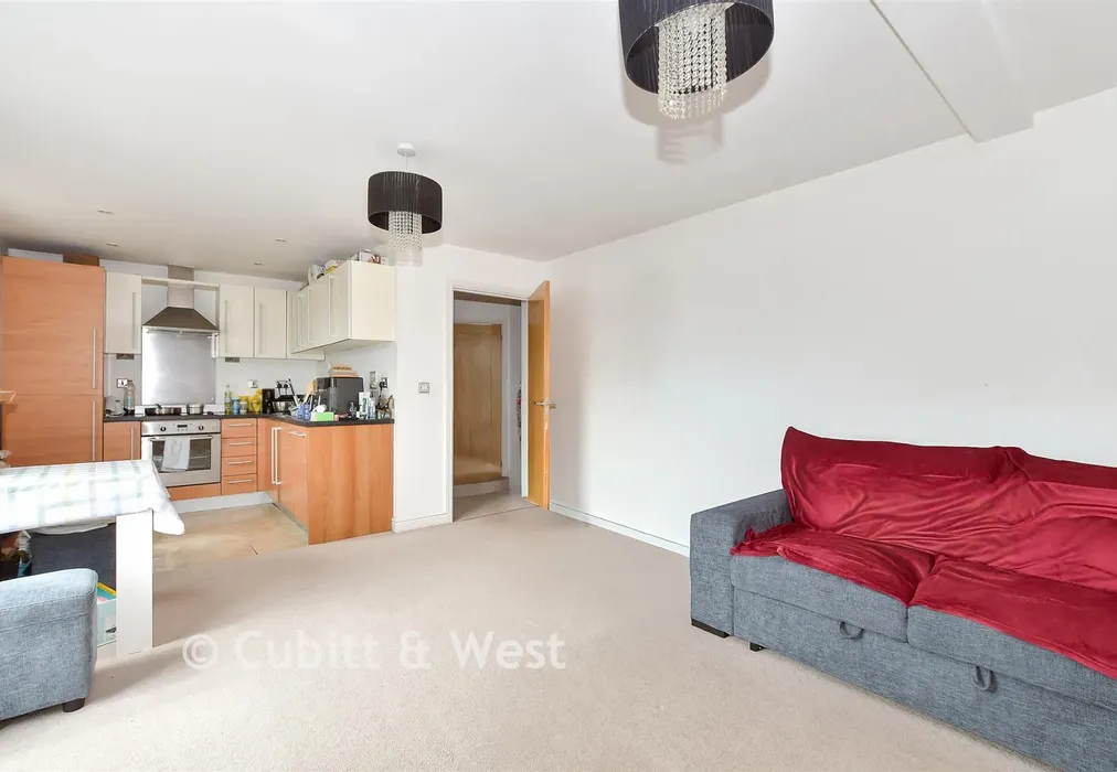 Lounge/Diner - Trafalgar Gardens, Three Bridges, Crawley, West Sussex - Wards of Kent