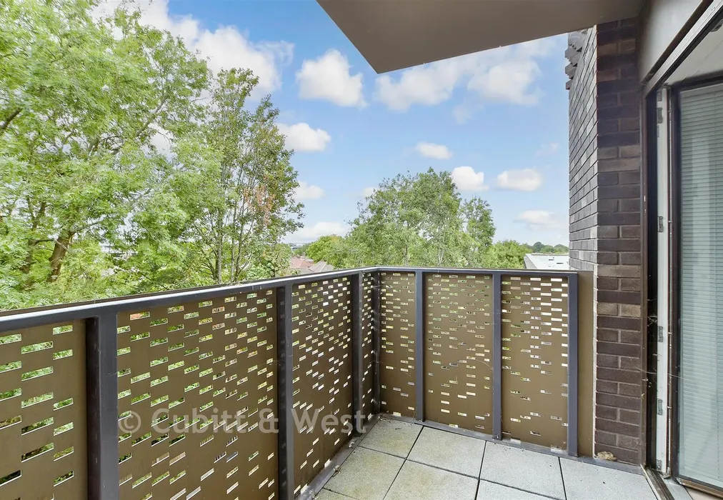 Balcony / Terrace - The Boulevard, Crawley, West Sussex - Wards of Kent