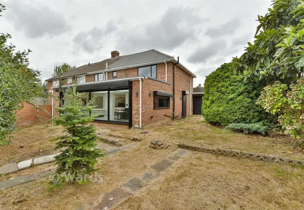 Rear Garden - Povey Avenue, Wainscott, Rochester, Kent - Wards of Kent