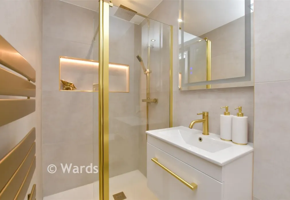 En-Suite Shower Room - Povey Avenue, Wainscott, Rochester, Kent - Wards of Kent