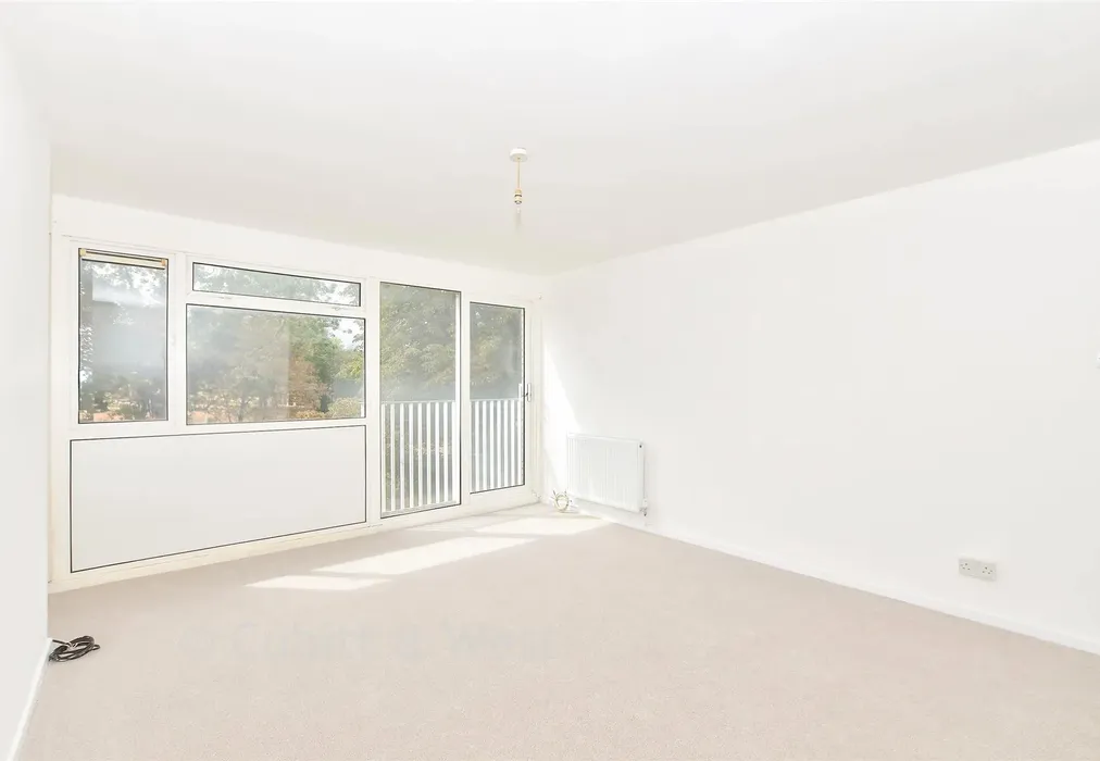Lounge - Highams Hill, Gossops Green, Crawley, West Sussex - Wards of Kent