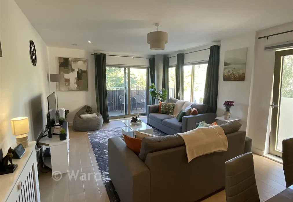 Lounge - Leacon Road, Ashford, Kent - Wards of Kent