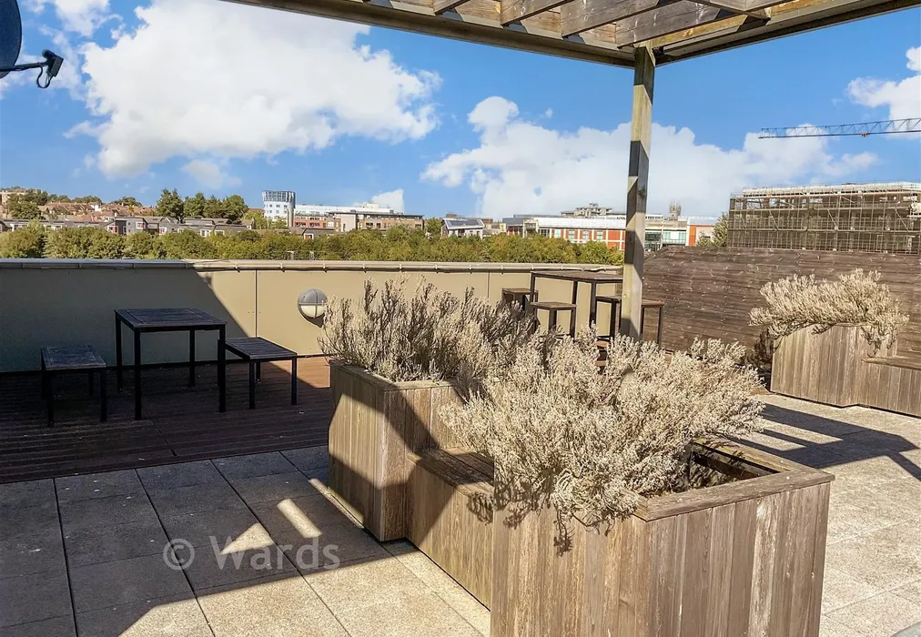 Roof Terrace - Leacon Road, Ashford, Kent - Wards of Kent