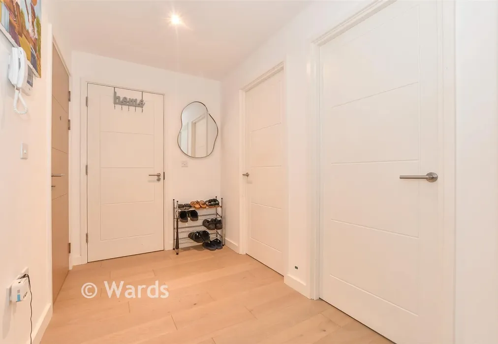 Entrance Hall - Leacon Road, Ashford, Kent - Wards of Kent