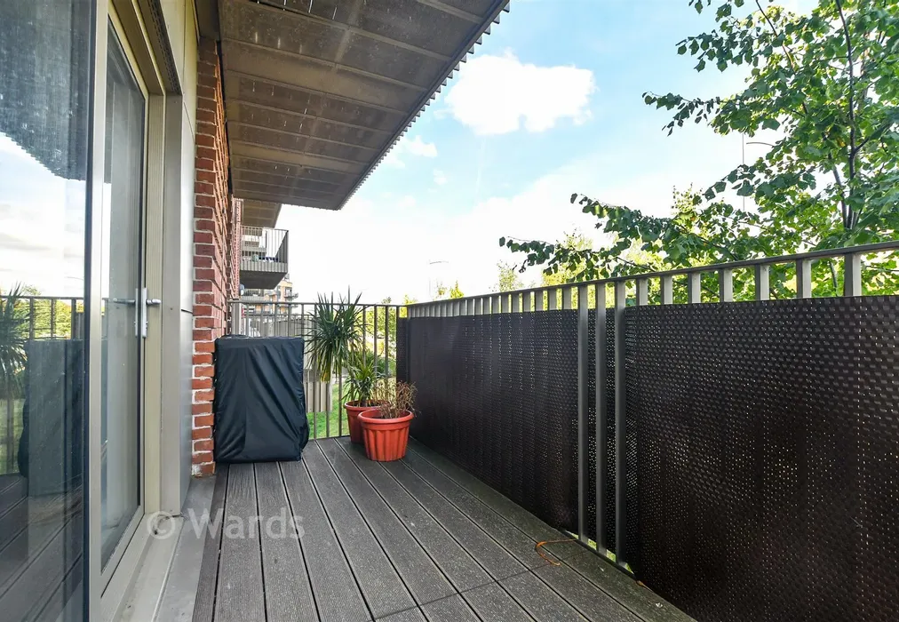 Balcony - Leacon Road, Ashford, Kent - Wards of Kent
