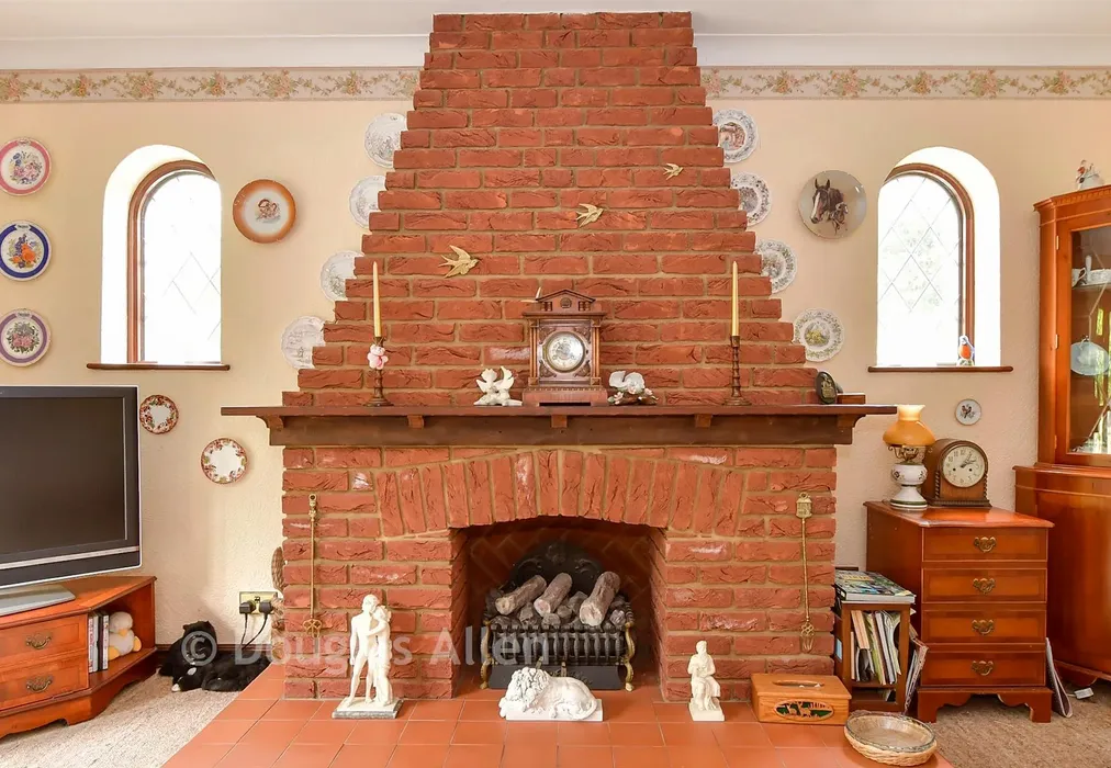 Internal Lifestyle Photograph - Old Hill Avenue, Langdon Hills, Basildon, Essex - Wards of Kent