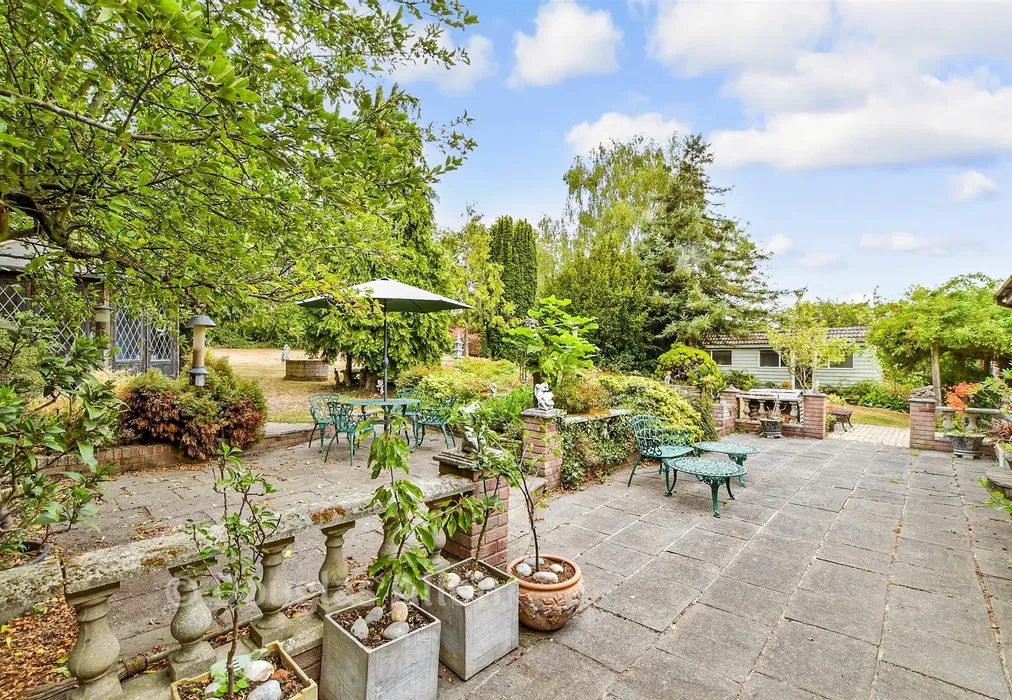 Rear Garden - Old Hill Avenue, Langdon Hills, Basildon, Essex - Wards of Kent