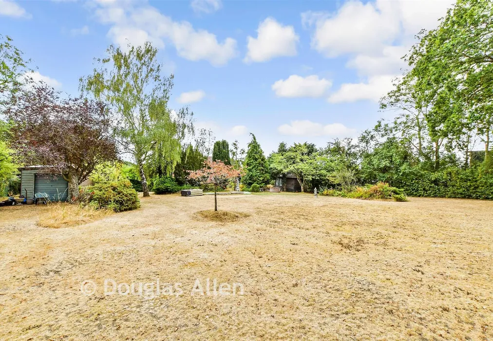 Rear Garden - Old Hill Avenue, Langdon Hills, Basildon, Essex - Wards of Kent