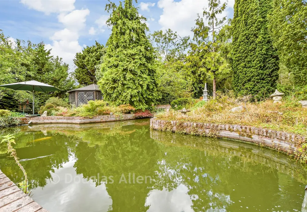 External Lifestyle Photograph - Old Hill Avenue, Langdon Hills, Basildon, Essex - Wards of Kent