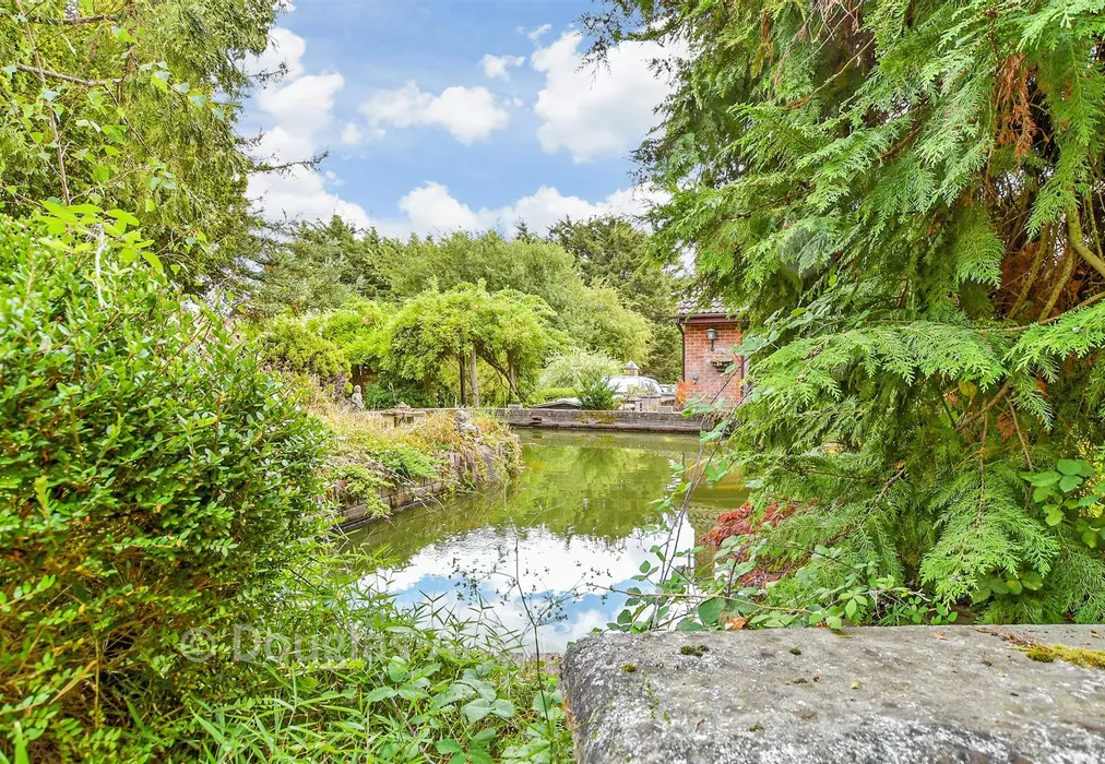 External Lifestyle Photograph - Old Hill Avenue, Langdon Hills, Basildon, Essex - Wards of Kent