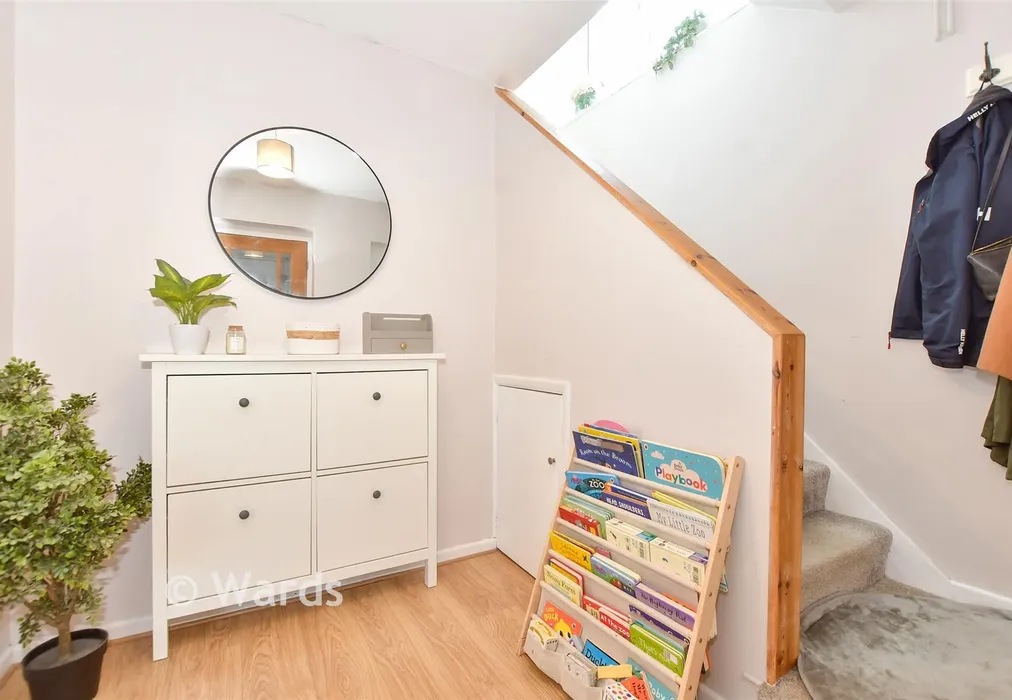 Entrance Hall - Church Road, Folkestone, Kent - Wards of Kent