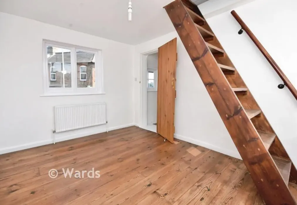 Bedroom - High Street, Minster, Kent - Wards of Kent