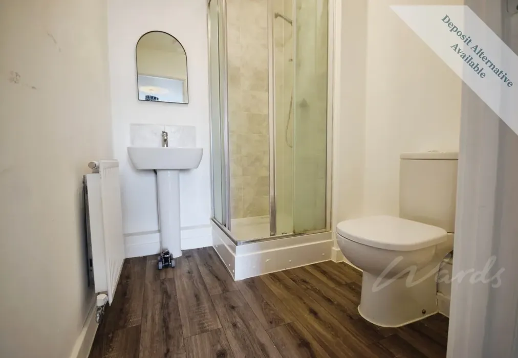 starboard ensuite - Starboard Crescent Chatham ME4 - Wards of Kent