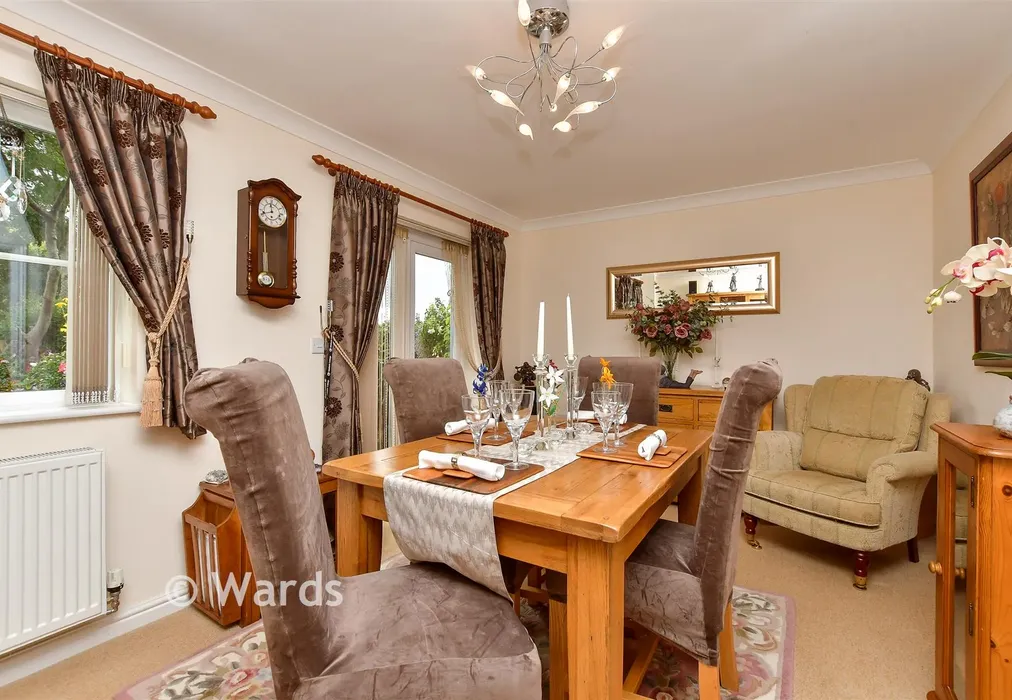 Lounge/Diner - Shelduck Close, Allhallows, Rochester, Kent - Wards of Kent