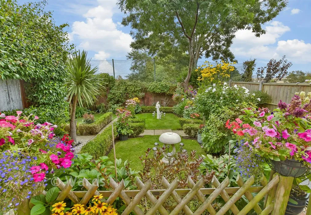 Rear Garden - Shelduck Close, Allhallows, Rochester, Kent - Wards of Kent