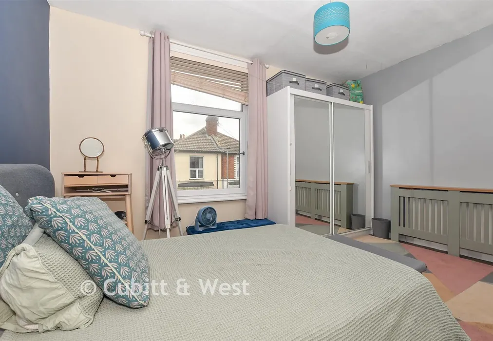 Bedroom 1 - Pains Road, Southsea, Hampshire - Wards of Kent