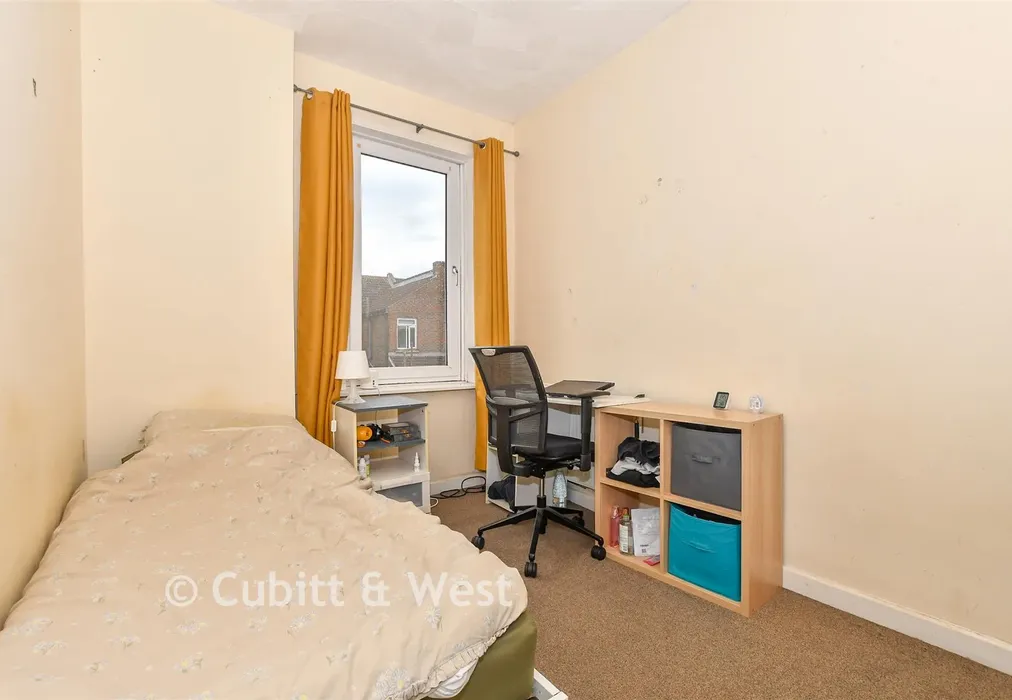 Bedroom 3 - Pains Road, Southsea, Hampshire - Wards of Kent