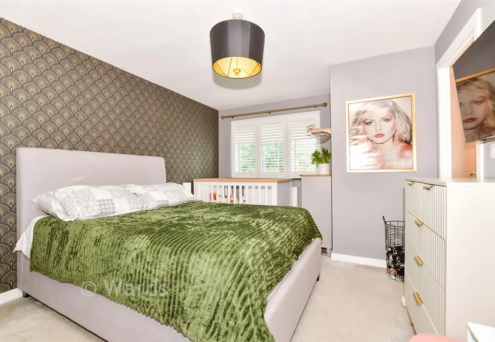 Bedroom 1 - Sherwood Avenue, Aylesford, Kent - Wards of Kent