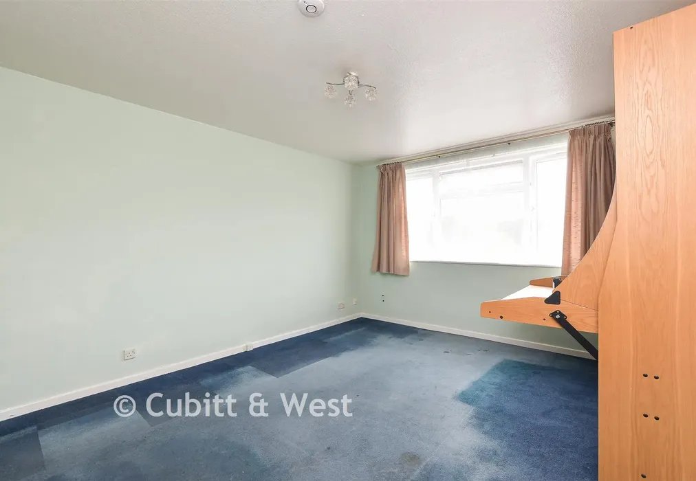 Studio Area - Brighton Road, Sutton, Surrey - Wards of Kent