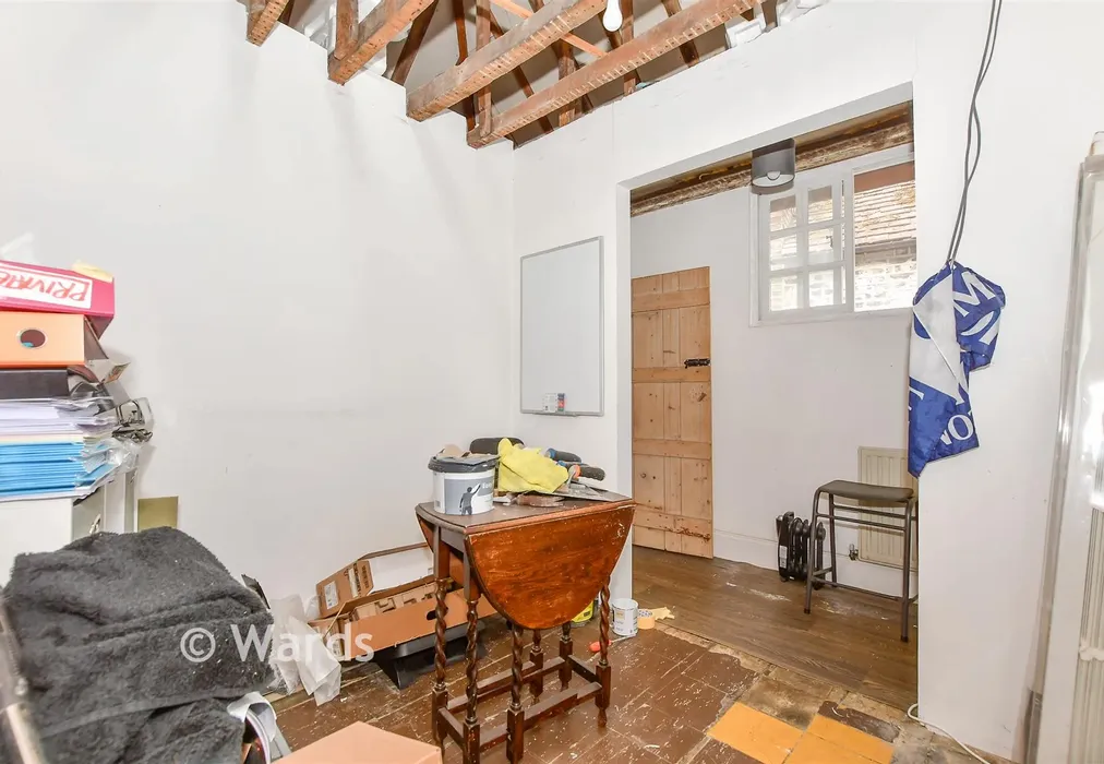 Bedroom 2 - Tonbridge Road, Wateringbury, Kent - Wards of Kent