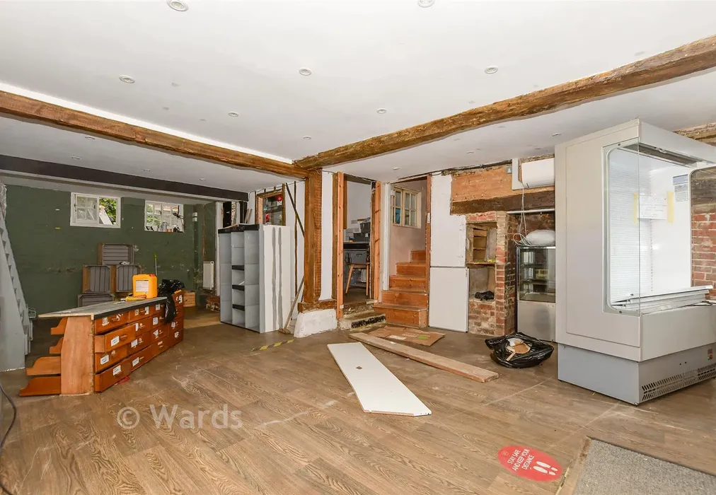 Lounge - Tonbridge Road, Wateringbury, Kent - Wards of Kent