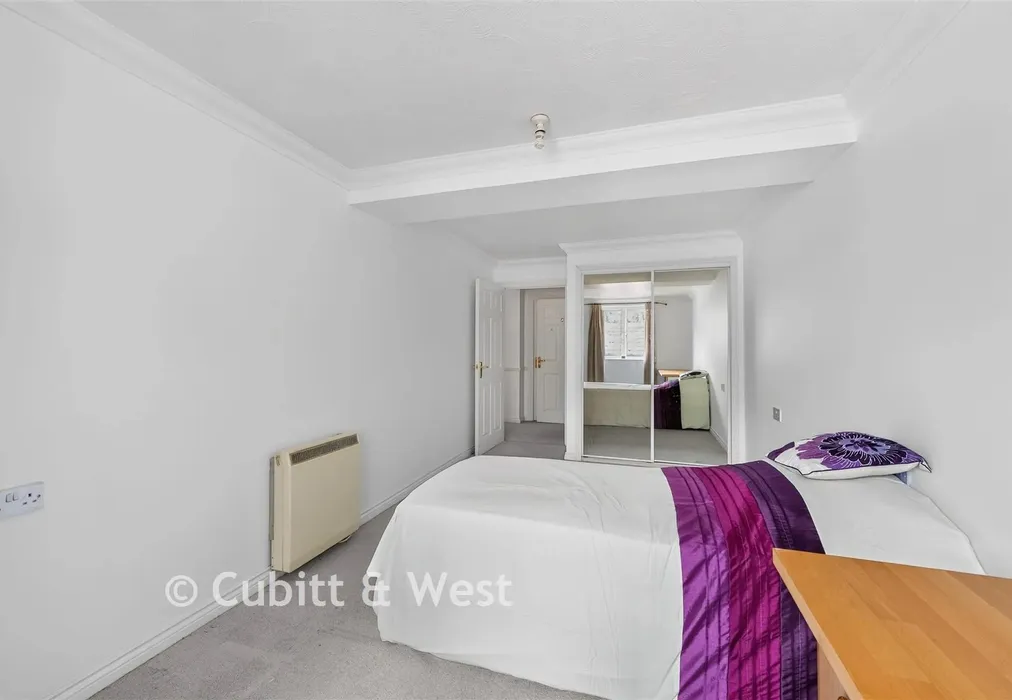 Bedroom 1 - Cavendish Road, Sutton, Surrey - Wards of Kent