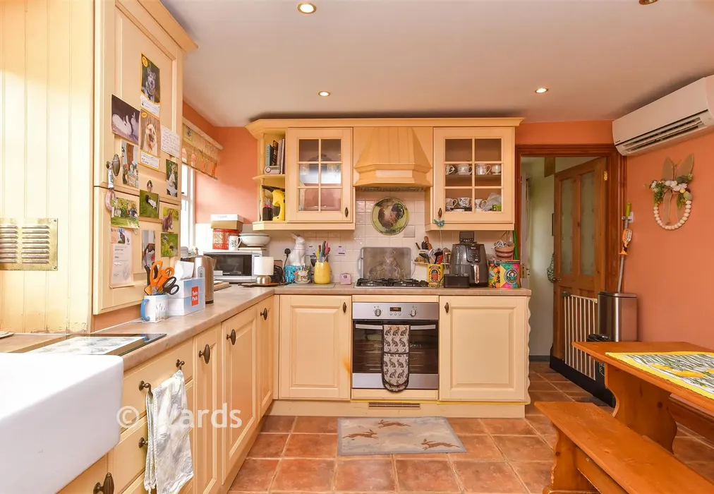 Kitchen - Oare Road, Faversham, Kent - Wards of Kent