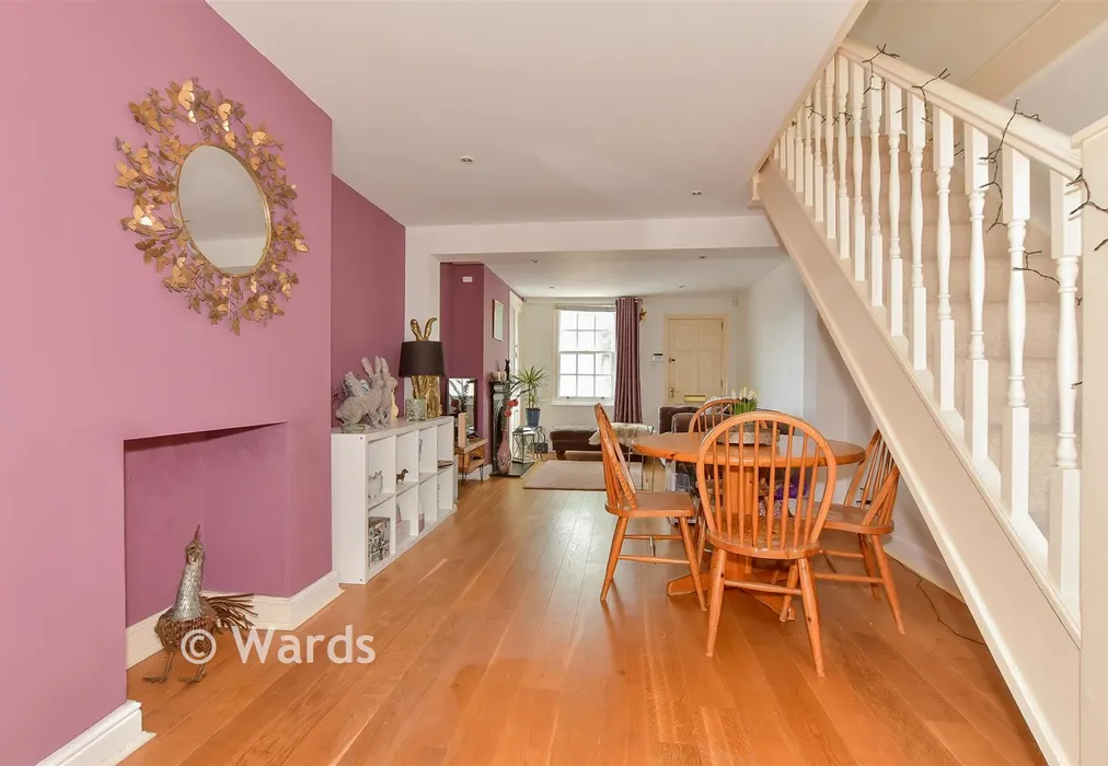 Dining Area - Front Brents, Faversham, Kent - Wards of Kent
