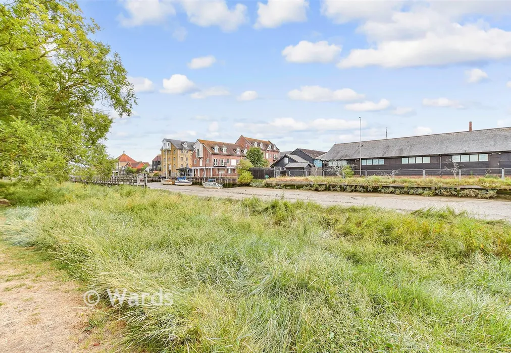 Surrounding Area - Front Brents, Faversham, Kent - Wards of Kent