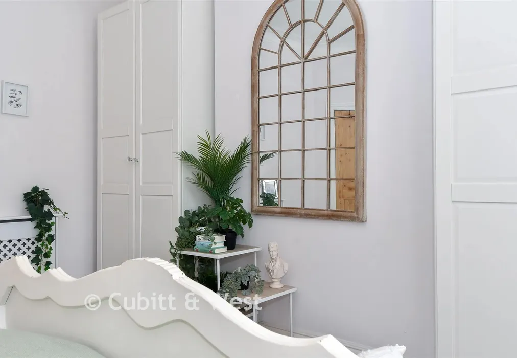 Internal Lifestyle Photograph - Thurbern Road, North End, Portsmouth, Hampshire - Wards of Kent