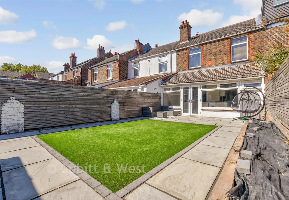 Rear Garden - Thurbern Road, North End, Portsmouth, Hampshire - Wards of Kent