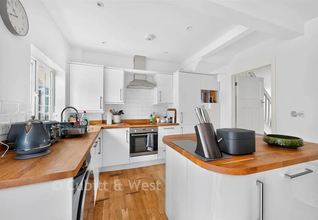 Kitchen - Famet Avenue, Purley, Surrey - Wards of Kent