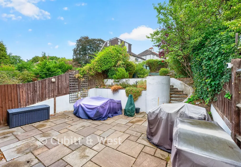 Garden - Famet Avenue, Purley, Surrey - Wards of Kent