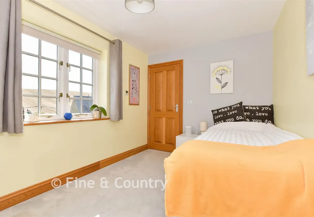 Bedroom 3 - Main Road, Chillerton, Isle of Wight - Wards of Kent