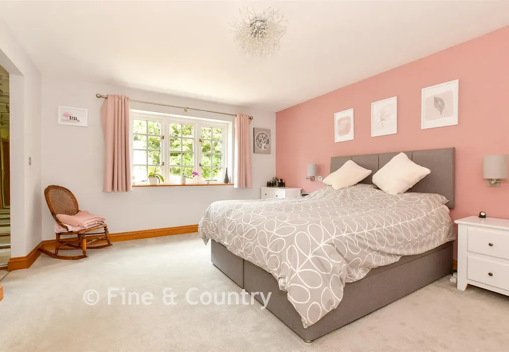Bedroom 1 - Main Road, Chillerton, Isle of Wight - Wards of Kent