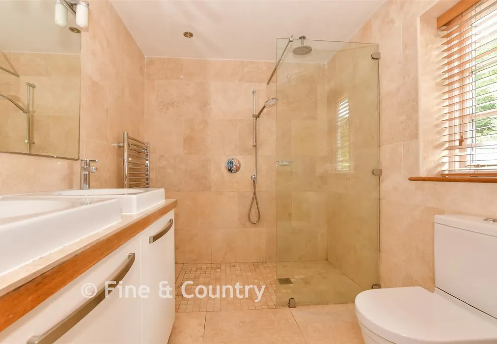 En-Suite Shower Room - Main Road, Chillerton, Isle of Wight - Wards of Kent