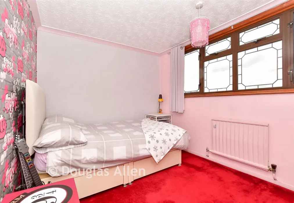 Bedroom 3 - Harold Gardens, Wickford, Essex - Wards of Kent