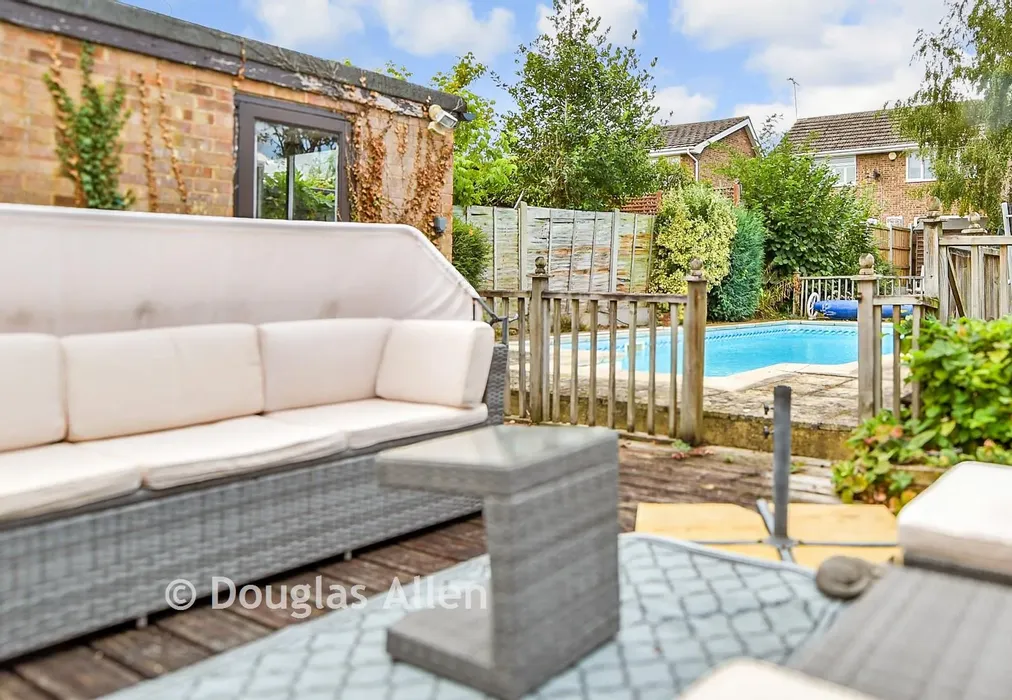 External Lifestyle Photograph - Harold Gardens, Wickford, Essex - Wards of Kent