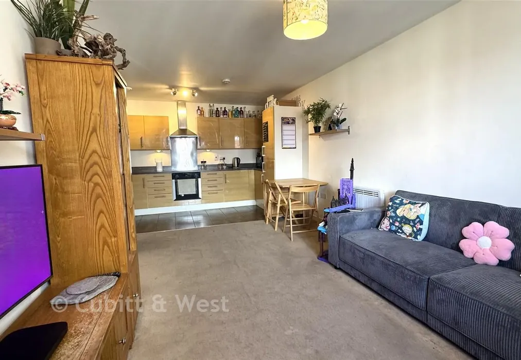Lounge/Kitchen - Schoolgate Drive, Morden, Surrey - Wards of Kent
